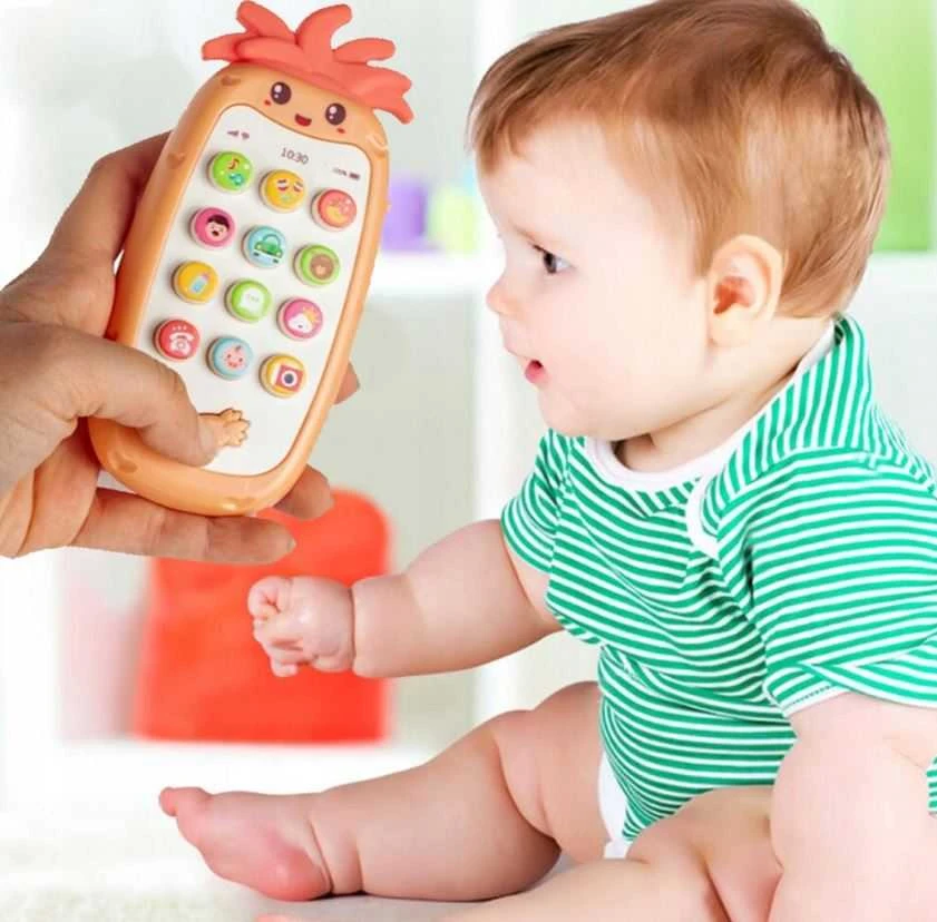 Malplay Žaislinis interaktyvus muzikinis telefonas Ananasas