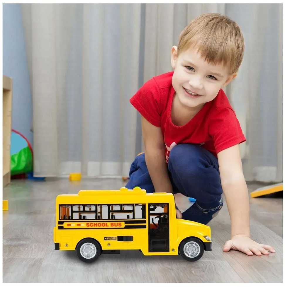 Malplay Žaislinis mokyklinis autobusas su šviesa, garsu ir atsidarančiomis durimis