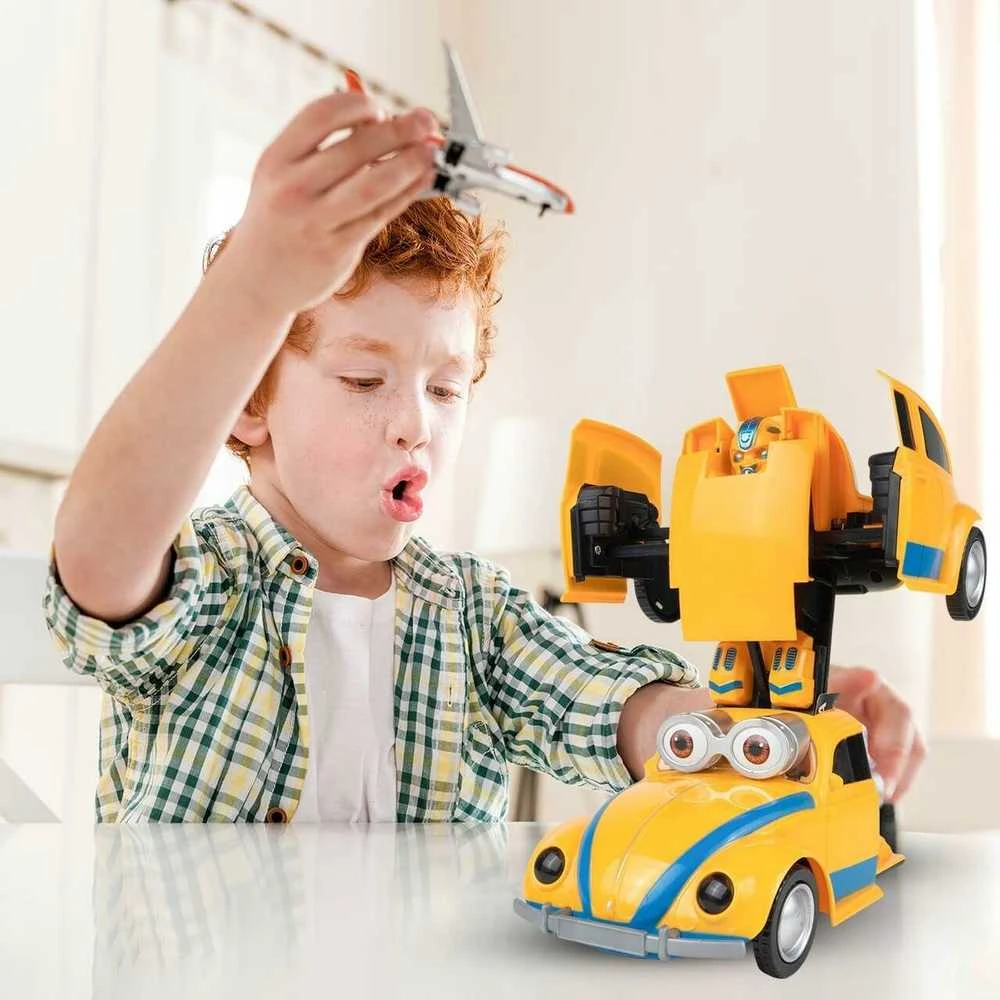 Malplay Žaislinis "Beetle" automobilis virstantis robotu