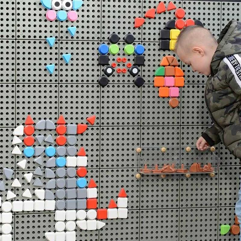 Masterkidz Žaislinis Geometrinių figūrų formos kaiščių rinkinys, 64 vnt
