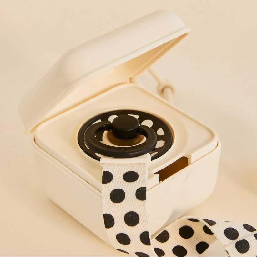 BIBS čiulptuko dėklas - užkandžių dėžutė Polka Dot - Ivory / Juodas