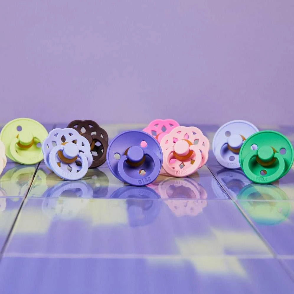 BIBS Colour Round čiulptukų rinkinys 1 dydis (0 - 6 mėn.) Hush / Grape