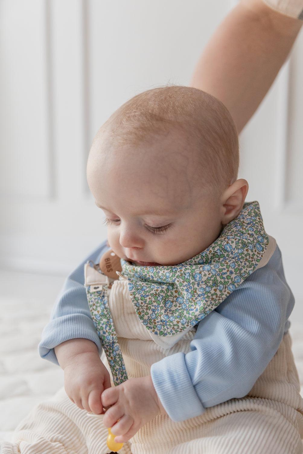 Mam Baby BIBS Liberty čiulptuko laikiklis Chamomile Lawn Violet Sky