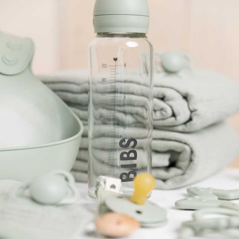 BIBS stiklinis buteliukas nuo dieglių 225 ml (Sage) pilnas komplektas