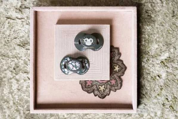 Elodie Details čiulptukas kūdikiui nuo 3 mėnesių "Naktižiedė" / "Midnight Bells"