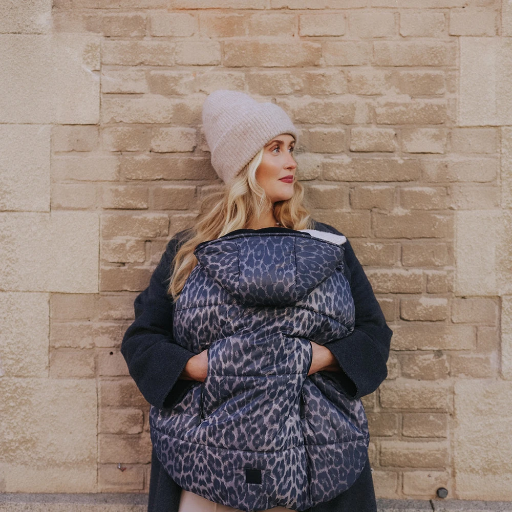 Elodie Details Cozy Cover 2in1 šiltas uždangalas nešioklei ir vežimėliui Le Leopard