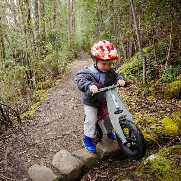 FirstBike balansinis dviratis Cross (kelios spalvos)