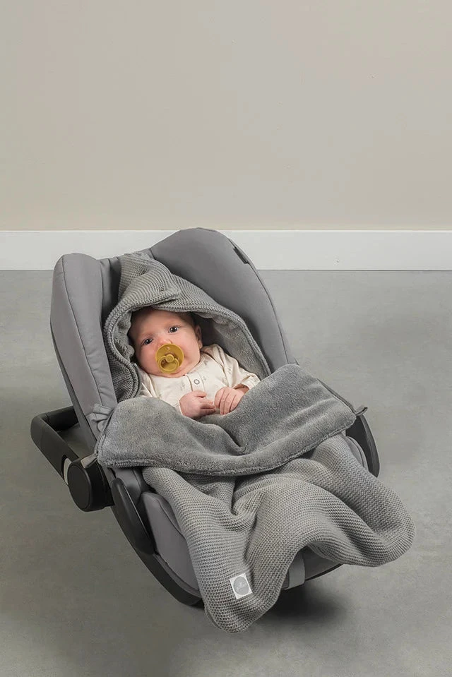 Jollein šiltas vokelis autokėdutei 0+ ir vežimėliui Basic Knit Stone Pilkas