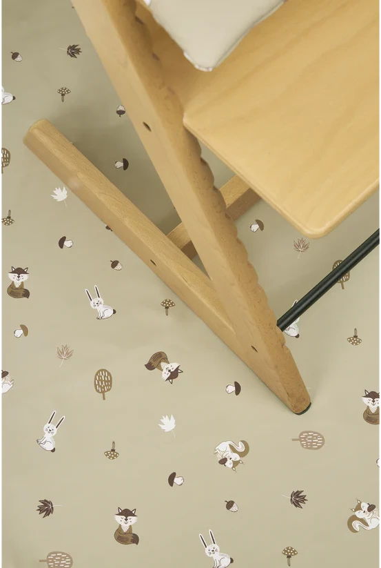 Meyco Baby apsauginis grindų kilimėlis po maitinimo kėdute Forest Animals Sand