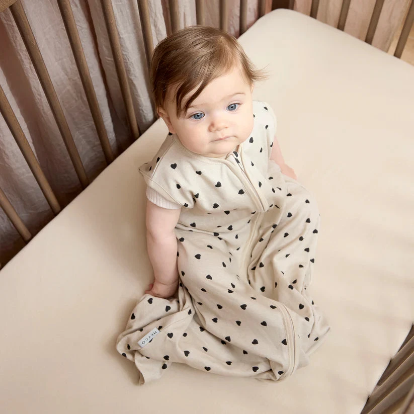 Meyco Baby medvilninis kūdikio miegmaišis Sweet Heart Soft Sand/Juodas, TOG 0.3