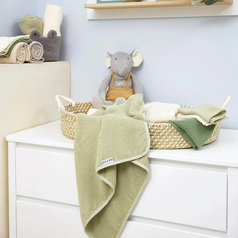 Meyco Baby medvilninis vonios rankšluostis su gobtuvu 75 × 75 cm, Soft Olive Terry Popcorn