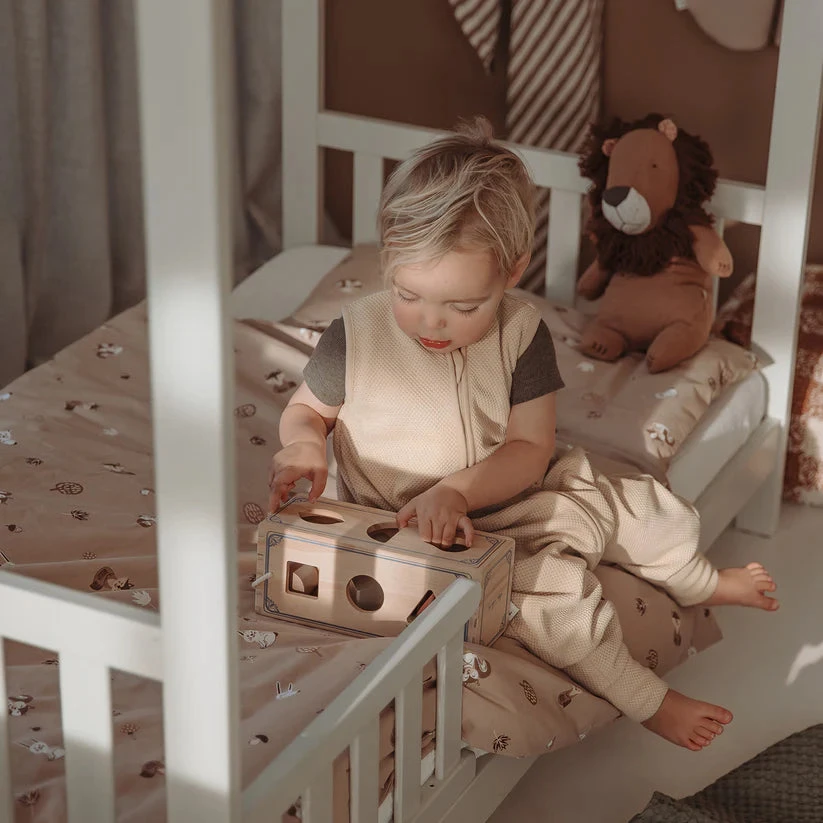 Meyco Baby Studio kūdikio miegmaišis su kojytėmis Classic Sand, TOG 1.0
