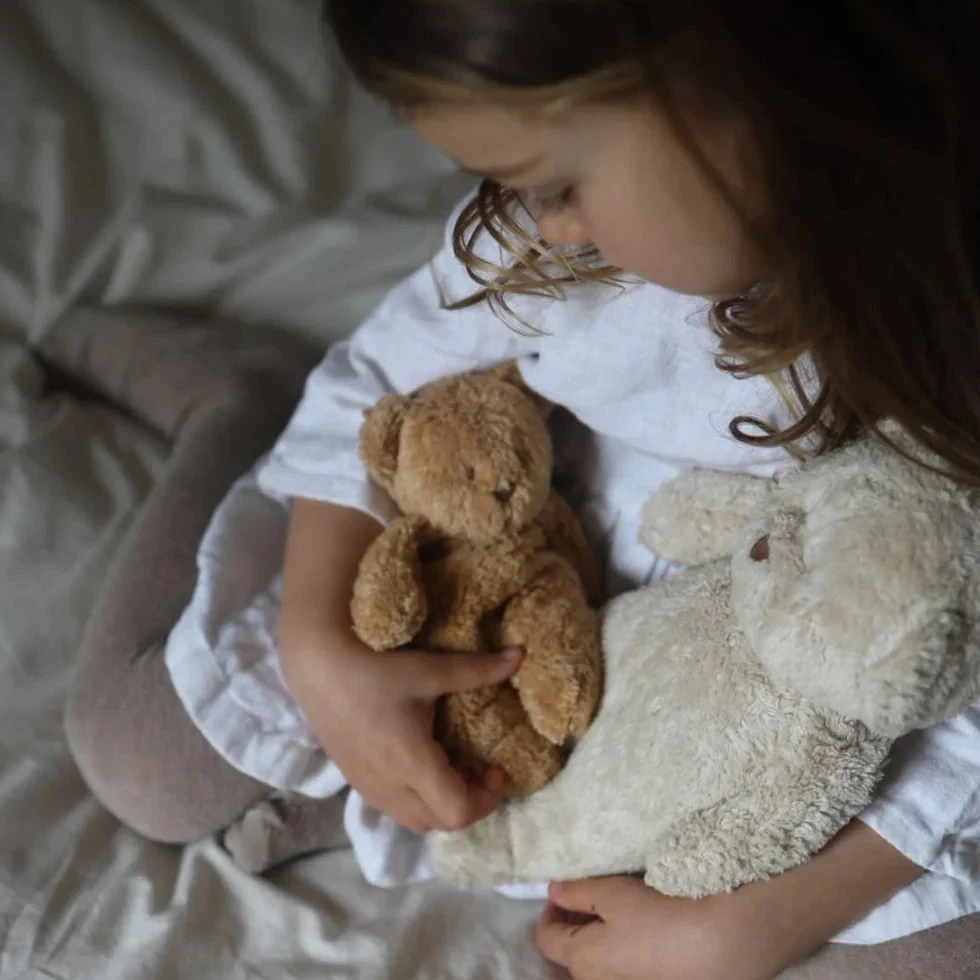 Moonie sensorinis minkštas žaislas Little Teddy Cappuccino