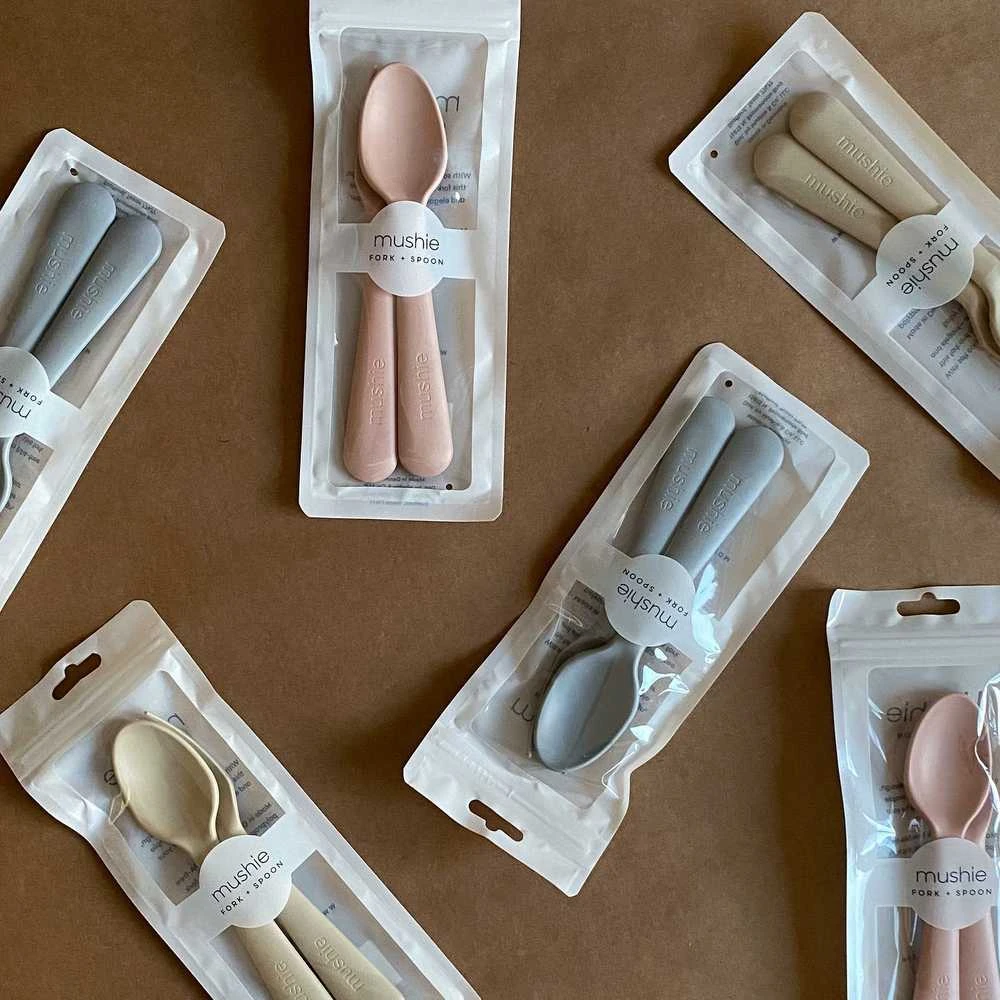 Mushie valgymo įrankių rinkinys vaikams Powder Mėlyna