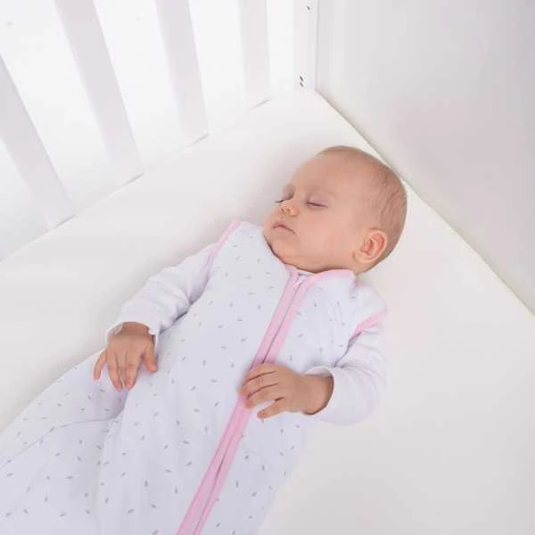 Natulino BabyComfort dvisluoksnis kūdikių miegmaišis (natural baltas little pilkas leaves / pink spalva)
