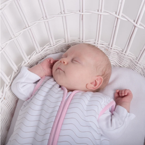 Natulino BabyComfort dvisluoksnis kūdikių miegmaišis (natural baltas pilkas waves / pink spalva)