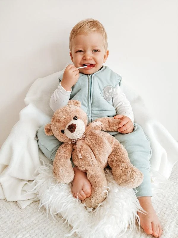 Natulino NATURALS LITTLE WALKERS™ viensluoksnis kūdikio miegmaišis celadon (mėtinės spalvos)