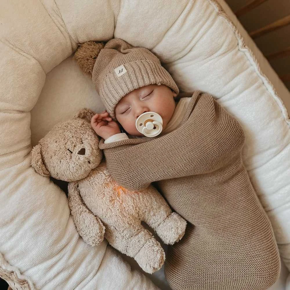 Moonie 2.0 migdukas Organic Humming Bear - Sand su garso įrašymo funkcija