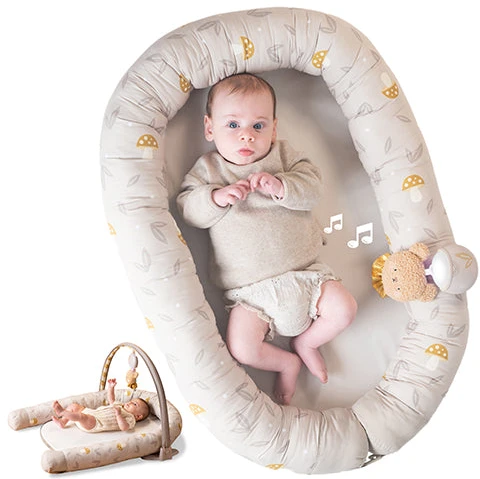 Taf Toys 2in1 kūdikio lavinamasis kilimėlis - lizdelis su žaidimų lanku Little Explorer, rusvai gelsvas