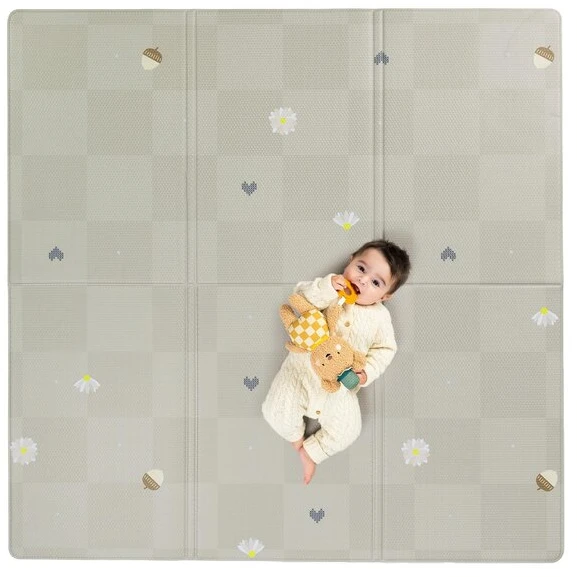 Taf Toys dvipusis storas vandeniui atsparus putų kilimėlis Fold & Play Checkers, 140× 140 cm