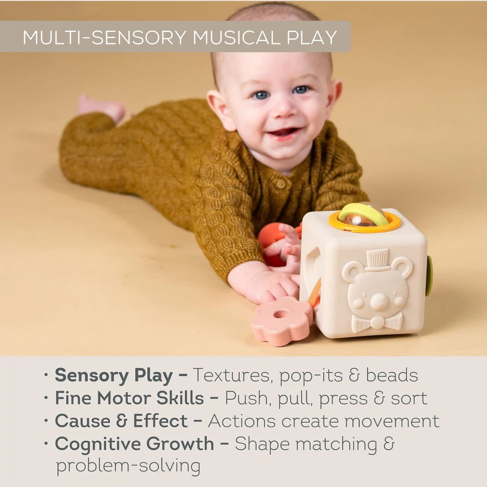 Taf Toys lavinamasis sensorinis žaislas kubas Peek & Play Cube