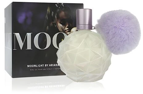 Ariana Grande Mėnesiena