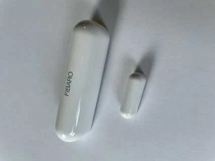Fibaro | 2 durų/langų jutiklis | Z-Wave | Baltas