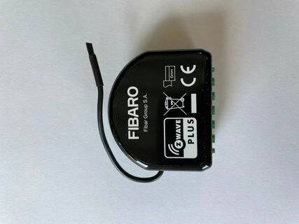 Fibaro | Single Switch 2 | Z-Wave | Juodas