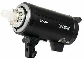 „Godox DP800III Studio Flash“.