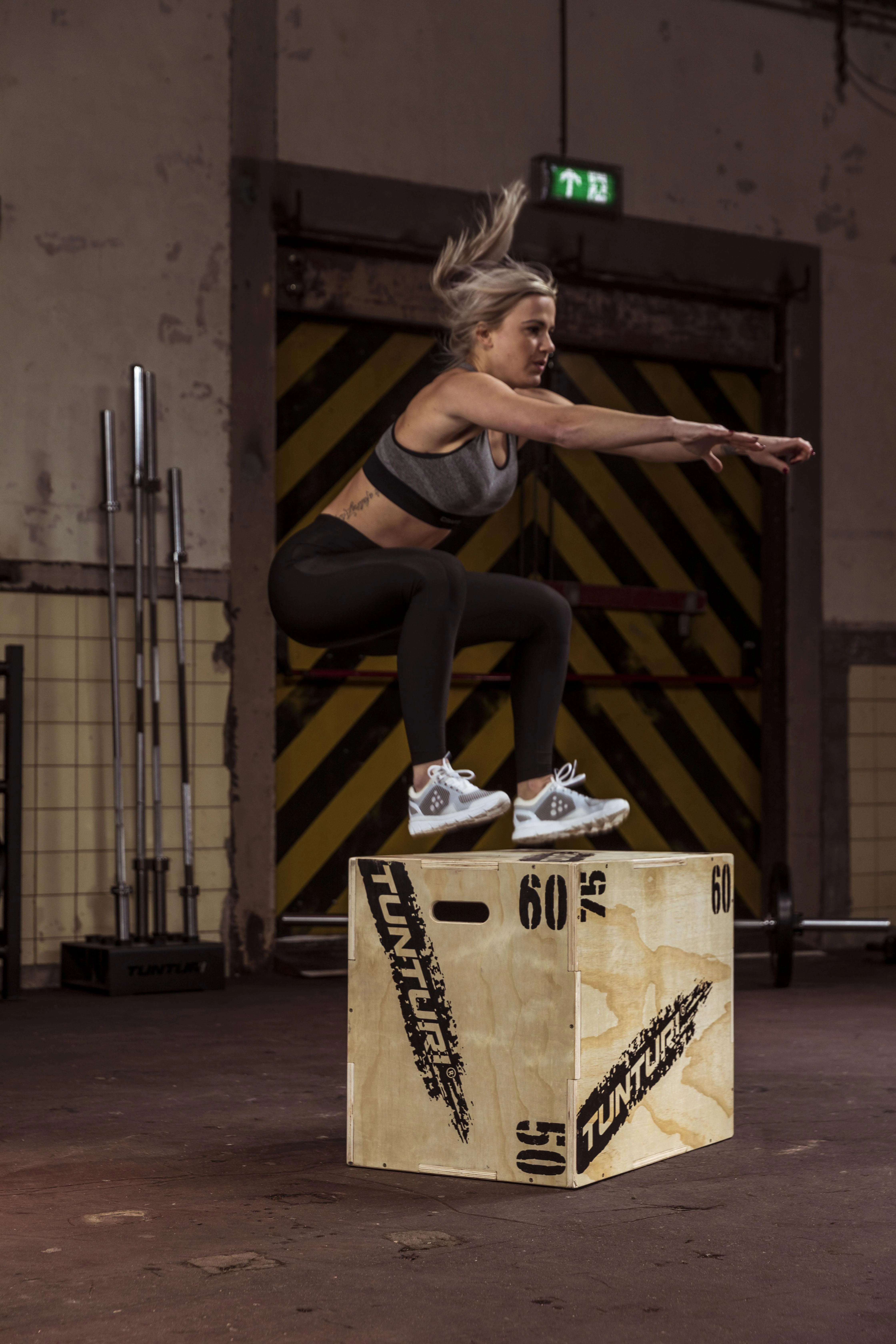 Medinė platforma TUNTURI PlyoBox 50/60/75 cm