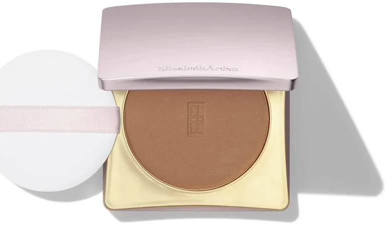Elizabeth Arden Arden Maq pudra „Flowless Finish Skincar“.