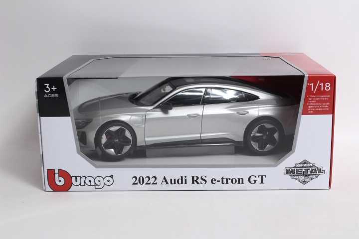 *BBURAGO metal, 1:18, Audi RS e-Tron GT, sidabrinis