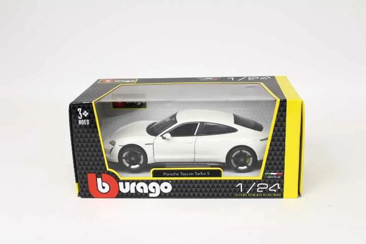 BBURAGO 1:24 automodelis Porsche Taycan Turbo S, 18-21098