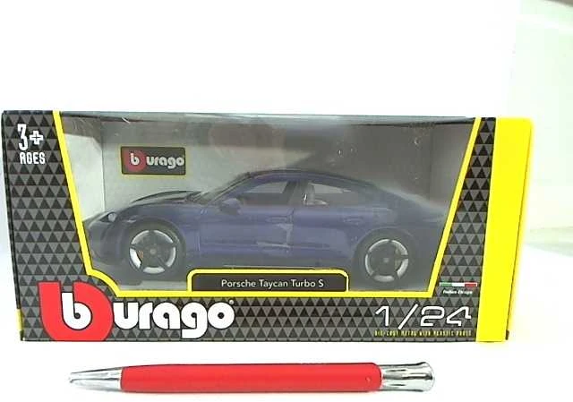 Metalinis automobilis Porsche Taycan Turbo S BBurago, mėlynas