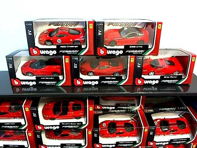 Bburago 1:43 Automobilis Ferrari, asorti.