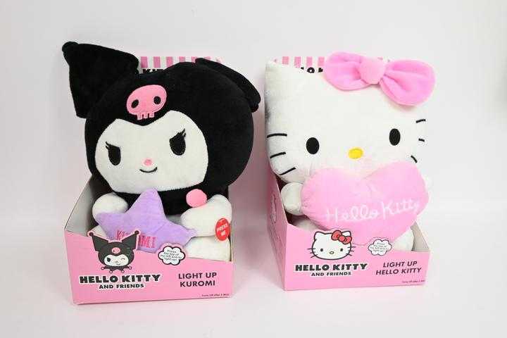 Stygian Branded Toys *****HELLO KITTY light up plush 04-6026 54686