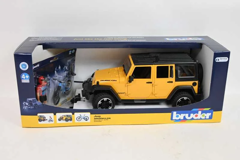 BRUDER automobilis Jeep Wrangler ir dviratininkas su kalnų dviračiu, 02543