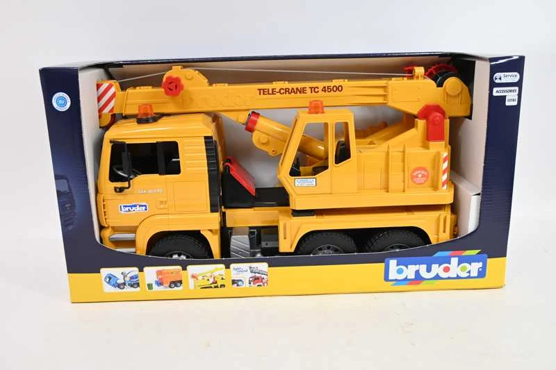 BRUDER sunkvežimis auto su kranu, 02754