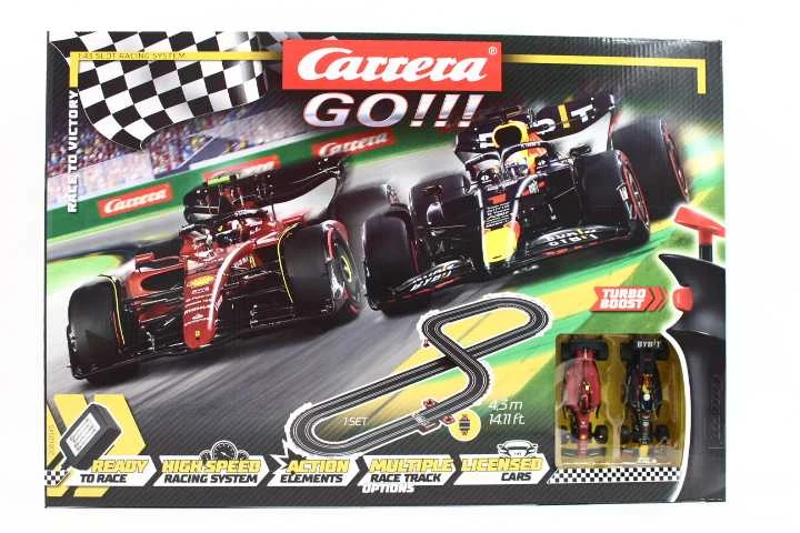 Automobilių Lenktynių Rinkinys - Carrera 1:43 Go Race To Victory (trasos, 2 automobiliai, valdikliai, maitinimo šaltinis)