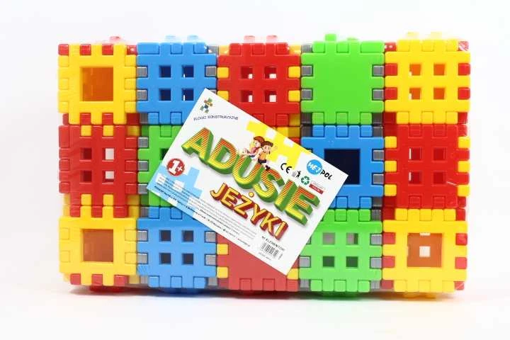 Czako Ežiukas blokuoja 90 elementų