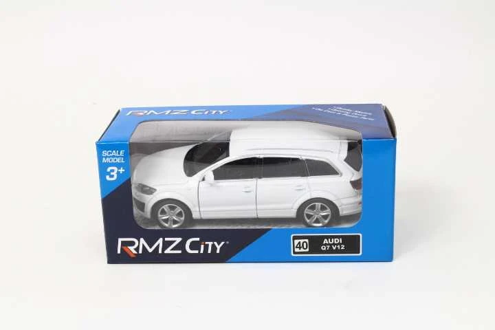 Daffi Audi Q7 V12 balta