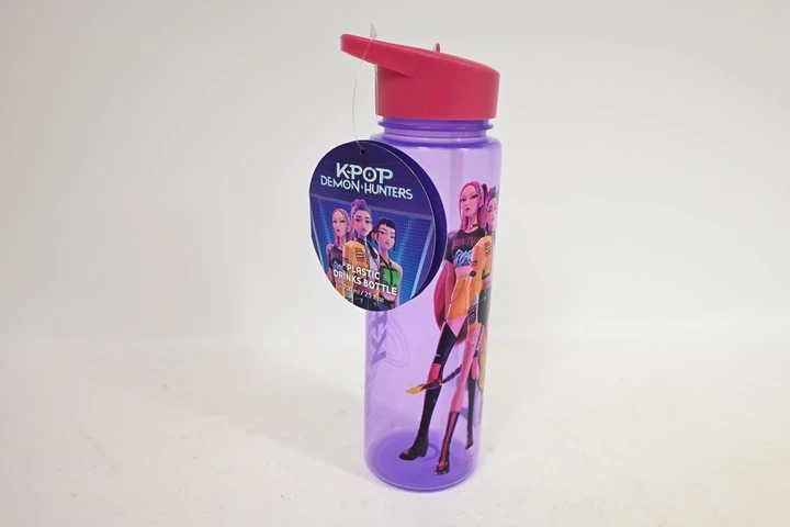 Pyramid KPop Demon Hunters plastikinis butelis 540 ml -