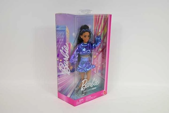 Mattel BARBIE DELUXE FASHIONISTAS rudaplaukė lėlė (JFP42)