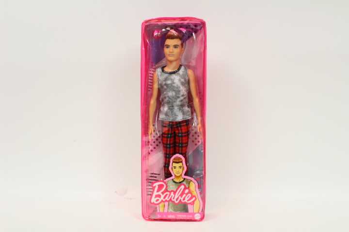 Barbie Mattel Kenas Madistas 2021