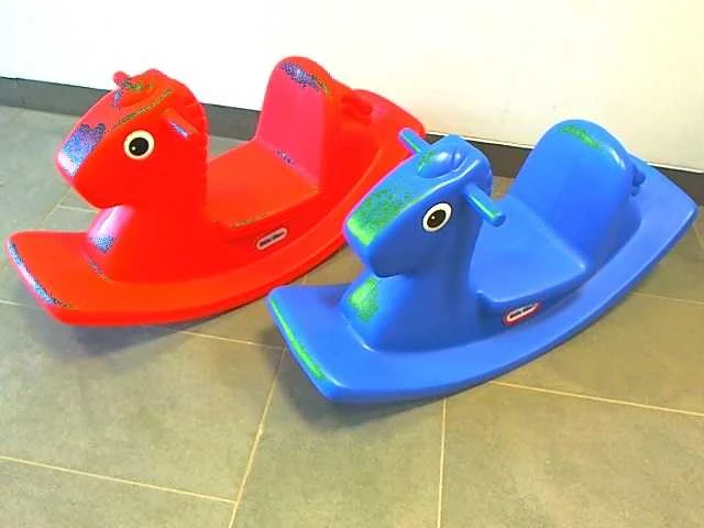 Little Tikes KIIKHOBU (PUNANE)
