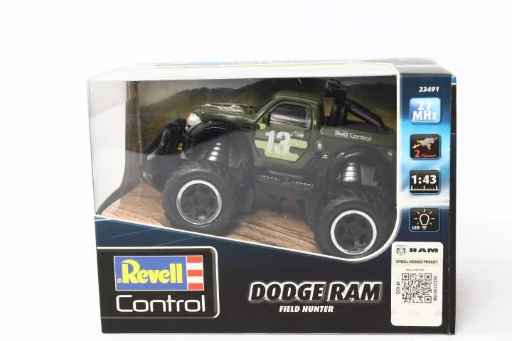 Revell radijo bangomis valdomas visureigis Field Hunter LED, 2CH, 23491