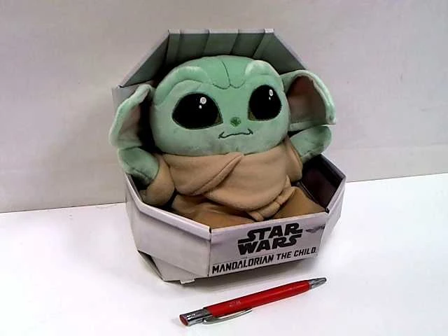 Mattel Disney Madalorian Baby Yoda talismanai, 25 cm