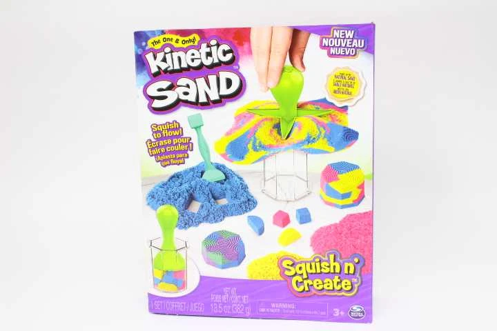 Spin Master KINETIC SAND Kinetinio smėlio rinkinys „Formuok ir kurk“