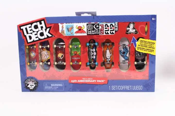 Spin Master „Tech Deck Rinkinys“ spalvingos grifinės riedlentės, 8 vnt. riedlenčių rinkinys, „tech deck“, vyruko figūrėlė