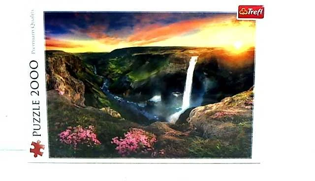 Trefl Dėlionė 2000 vnt. - Háifoss krioklys, Islandija